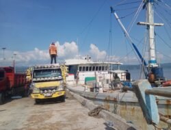 Kades Saiyong Sorot Aktivitas Bongkar Muat BBM dan Semen di Pelabuhan Ferry: Bukan untuk Itu Fungsinya